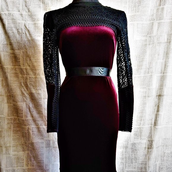 Topshop Dresses & Skirts - NWT Velvet Party Dress Black Cutouts Stretch Lace